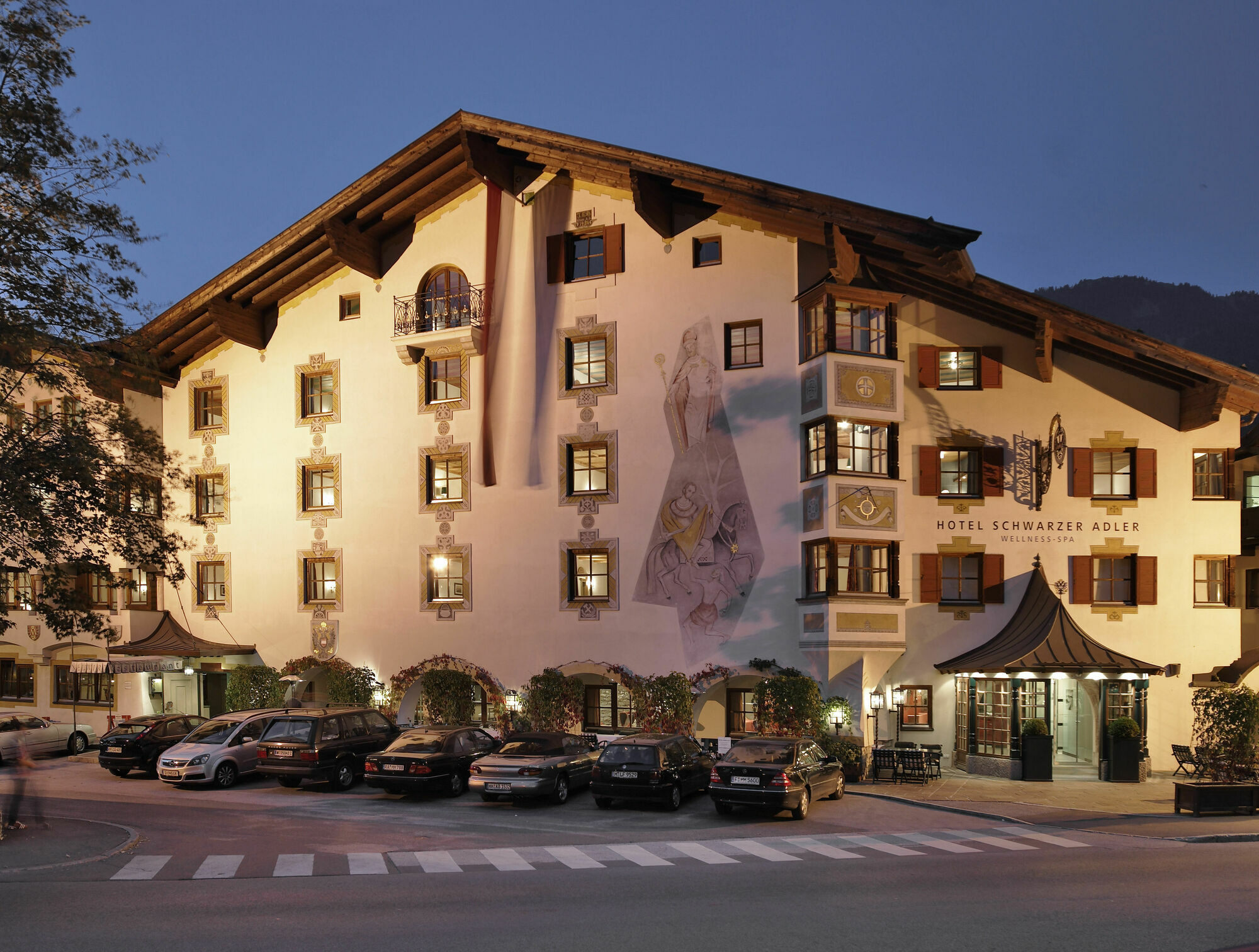 Hotel Schwarzer Adler - Sport & Spa Sankt Anton am Arlberg Exteriör bild